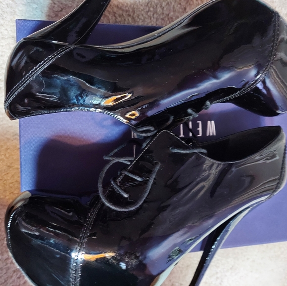 Shoes - Picture 3 of 3